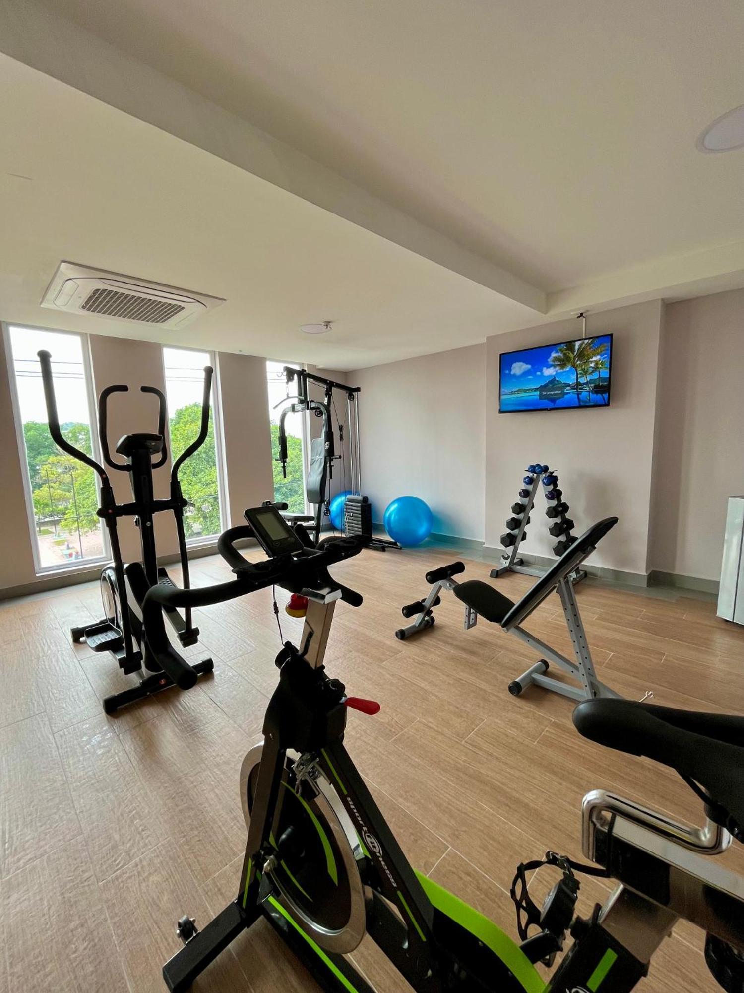 מלון Wyndham Garden Cartagena מראה חיצוני תמונה